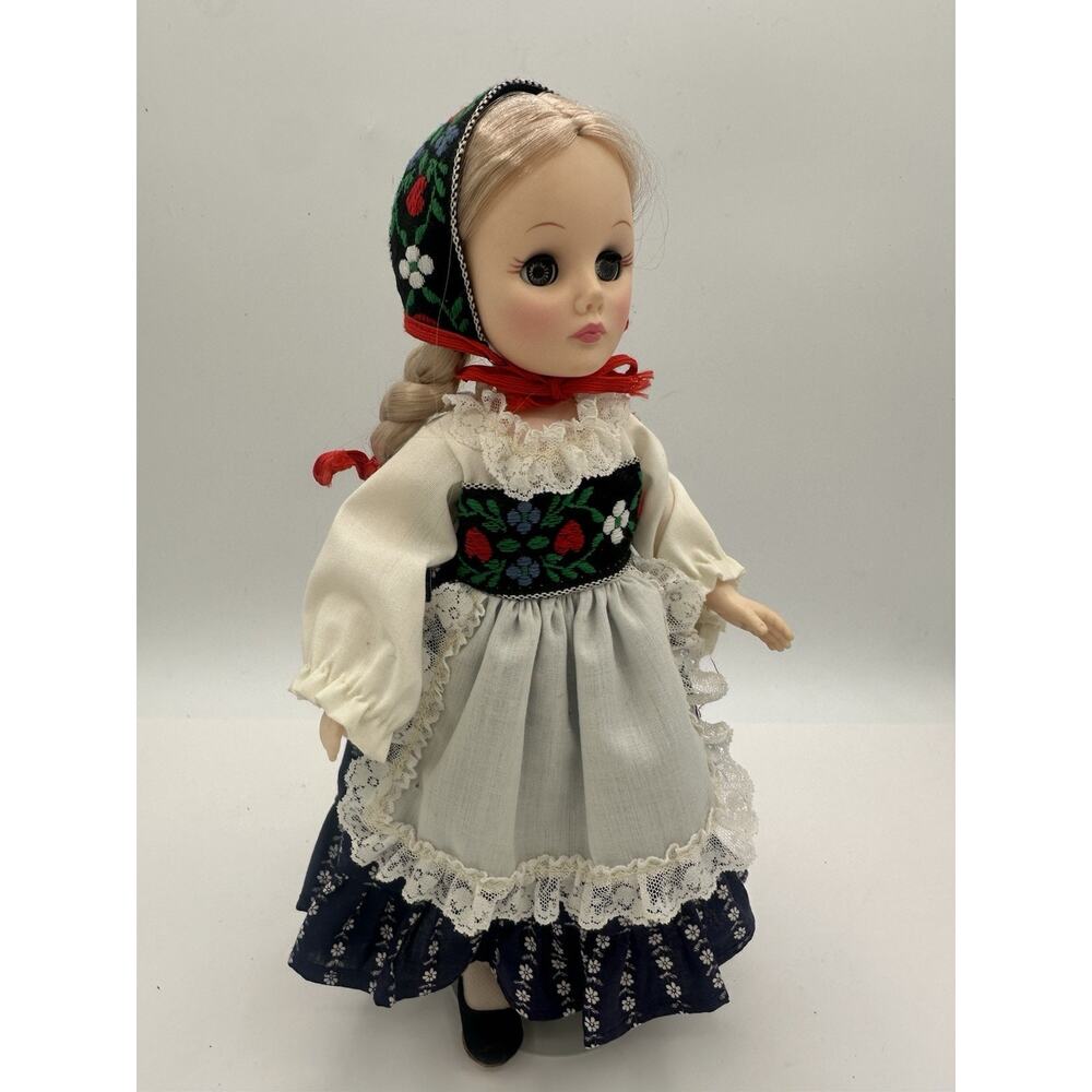 Vtg 1975 Effanbee 11" Heidi Collector Doll #1176